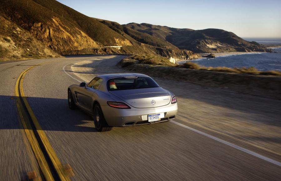  Mercedes-Benz SLS AMG 2010 года  (фото 129 из 526)